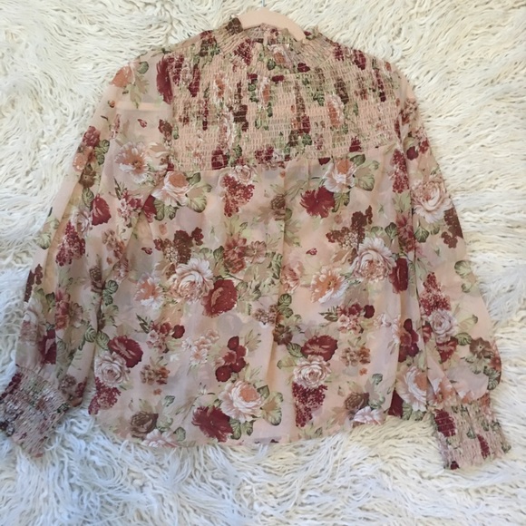 Floral blouse new - Picture 1 of 6